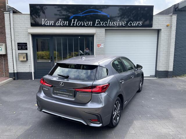 Lexus CT 200h Luxury Line Mark Levinson/Leder/Garantie.