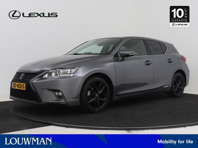 Lexus CT 200h Sport Edition Mercury Grey metallic Black/ Dark Rose stof