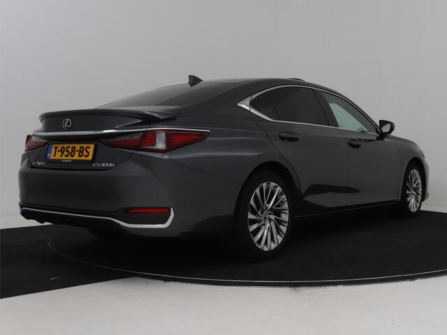 Lexus Es 300h President Line