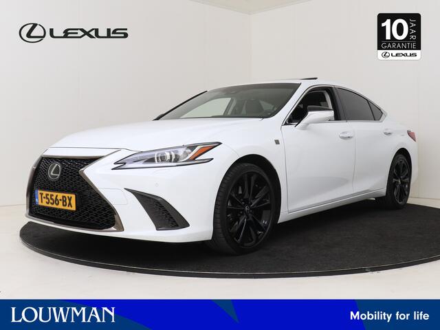 Lexus Es 300h F Sport Design | Lederen bekleding | 19" LM Velgen | Schuif/kanteldak | Navigatie | Camera | Dodehoek Ass. | Parkeersensoren |