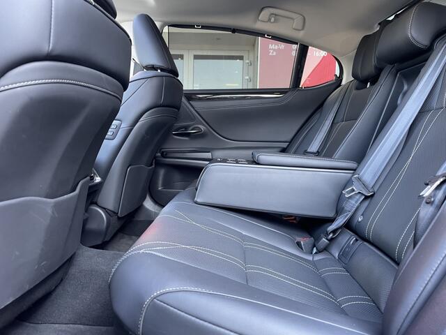 Lexus Es 300h Executive Line | Pano | 360 graden camera | Stoelverwarming