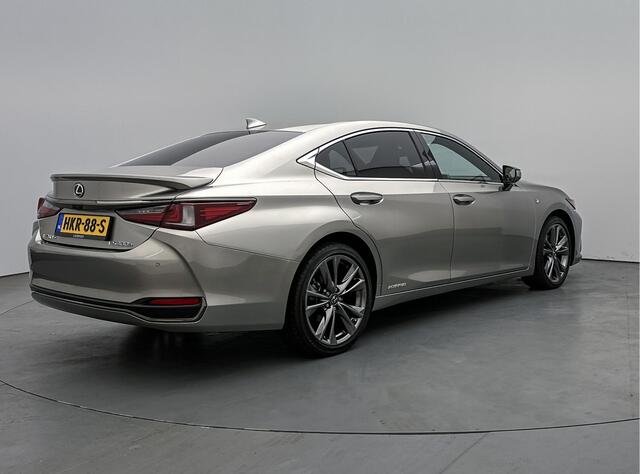 Lexus Es 300h F Sport Premium Limited | Adaptief Dempingsysteem | Head-up Display | Elektrische Achterklep |