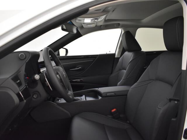 Lexus Es 300h F Sport Design | DEMO