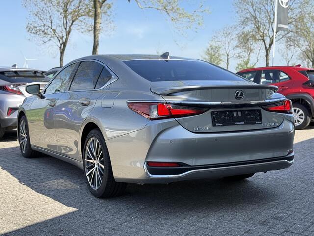 Lexus Es 300h Business Line limited Keyless | Stoel-stuurverwarming | Camera