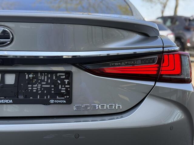 Lexus Es 300h Business Line limited Keyless | Stoel-stuurverwarming | Camera