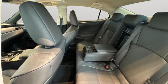Lexus Es 300h Business Line | Leder | Schuif -/ kanteldak | zeer compleet |