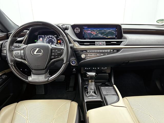 Lexus Es 300h President Line | Mark Levinson | Stoelverwarming en -ventilatie | Head-up Display | 360 graden camera |