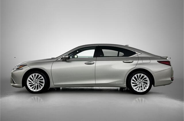 Lexus Es 300h President Line | Mark Levinson | Stoelverwarming en -ventilatie | Head-up Display | 360 graden camera |