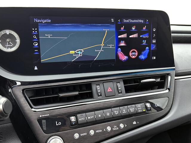 Lexus Es 300h President Line | Mark Levinson | Stoelverwarming en -ventilatie | Head-up Display | 360 graden camera |