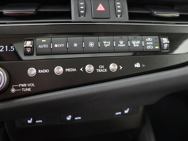Lexus Es 300h Business Line | Sunroof | Lederen Bekleding | Apple Carplay & Android Auto |