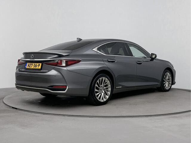 Lexus Es 300h Business Line | Stoelverwarming | Navigatie | Sunroof |