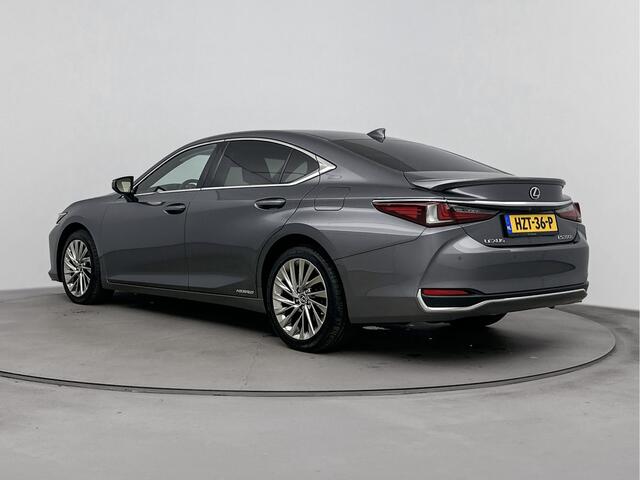 Lexus Es 300h Business Line | Stoelverwarming | Navigatie | Sunroof |