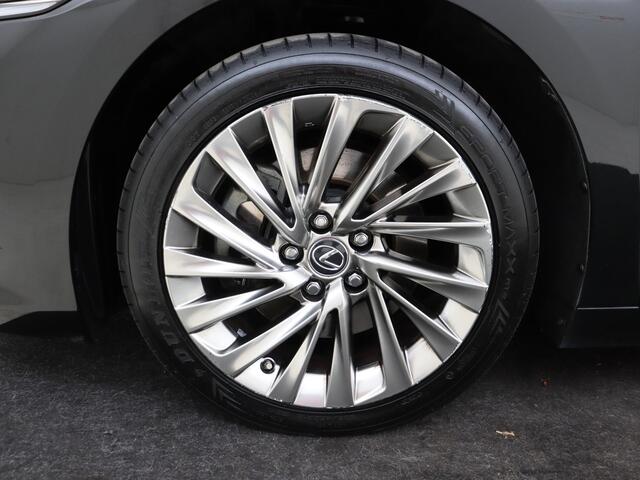 Lexus Es 300h Preference Line Business | Lederen Bekleding | Sunroof | Stoelverwarming |