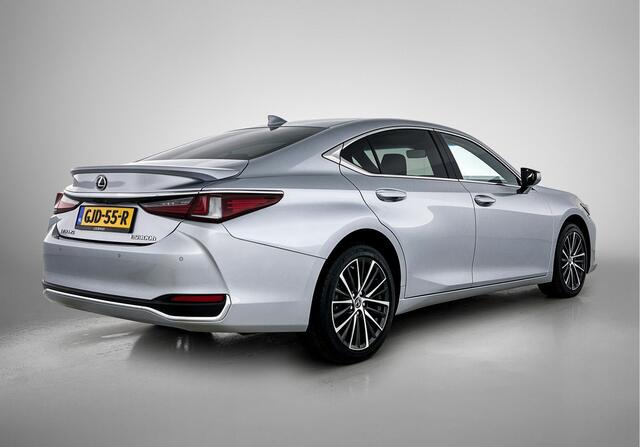 Lexus Es 300h Business Line | BTW Voertuig | Eerste eigenaar | Premium uitgevoerd |