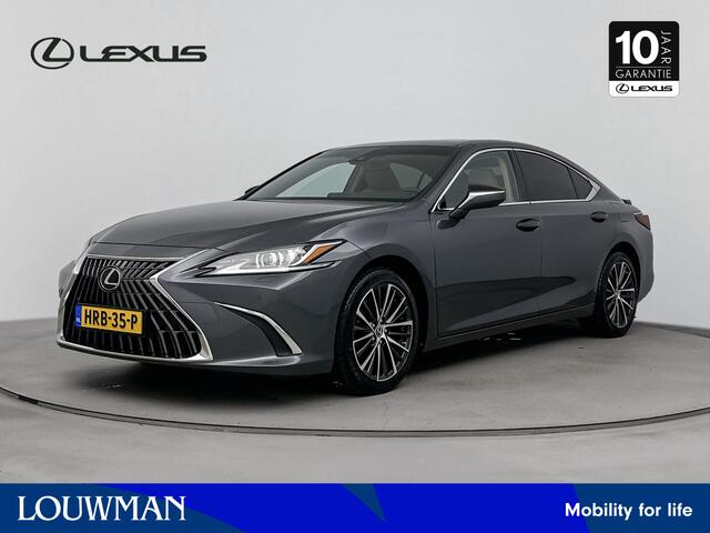 Lexus Es 300h Business Line Limited | BTW aftrekbaar | Stoel- en stuurverwarming | Carplay |