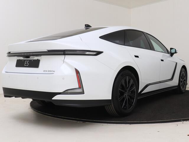 Lexus Es 350e Luxury Line | Schuif/Kantel Dak | Warmtepomp | Memory Seats | Verwarmde En Geventileerde Stolen |