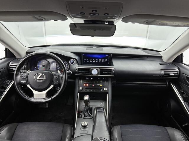 Lexus IS 300h Hybrid Business Line | BTW Voertuig | Stoelverwarming |