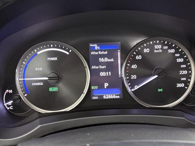 Lexus IS 300h Hybrid Business Line Pro | Quad-LED verlichting | Keyless Entry | Stoelverwarming |