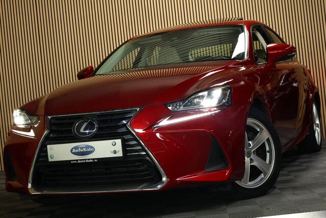 Lexus IS 300h Hybrid Business PANO MEMORY NAVI CRUISE STOEL+STUUR VW "18