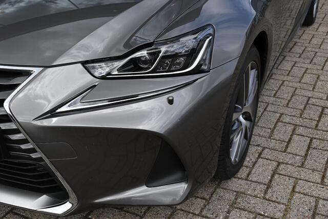 Lexus IS 300h Hybrid Business Line Pro | NL Auto | Dealer onderhouden