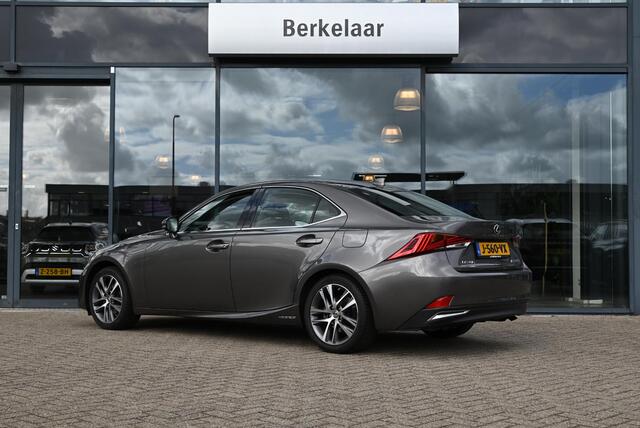 Lexus IS 300h Hybrid Business Line Pro | NL Auto | Dealer onderhouden
