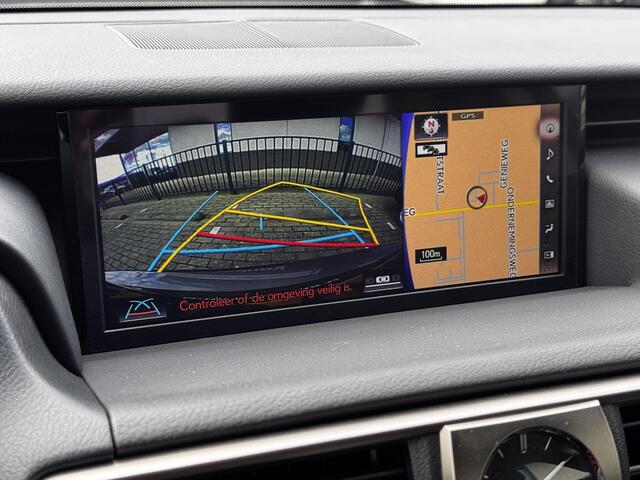 Lexus IS 300h Hybrid Business Line Pro | NL Auto | Dealer onderhouden