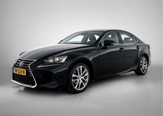 lexus-is-300h-hybrid-business-line-