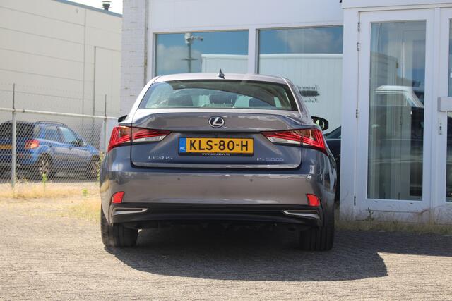 Lexus IS 300h Hybrid Luxury Line Premium I Open dak I Mark Levinson I Premium navi