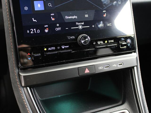 Lexus LBX Cool | Lexus Link Pro | El. stoelverstelling | Stoel- en stuurverwarming | Leer/ Alcantara |