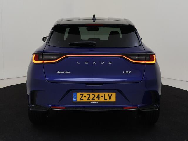 Lexus LBX Original Edition 2WD | Head-up display | Full LED | 360 Camera | Navigatie | Adaptive Cruise Control | Stoelverwarming
