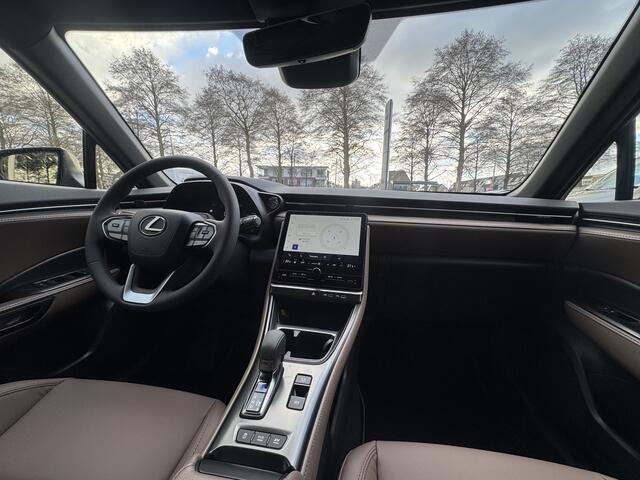 Lexus LBX Business Line Pro 2WD Dodehoekdetectie, Beige leer, Elektrische achterklep , All-in Rijklaarprijs