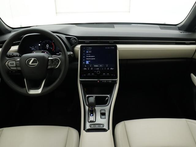 Lexus LBX Elegant 2WD Tech Pack Limited | Dodehoekdetector | Stuur- en stoelverwarming |