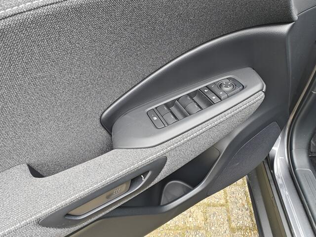 Lexus LBX Business Line 2WD