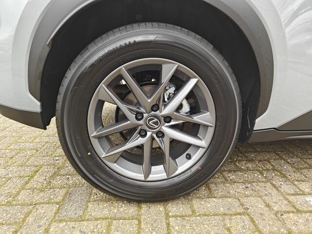 Lexus LBX LBX 1.5 Hybrid Business