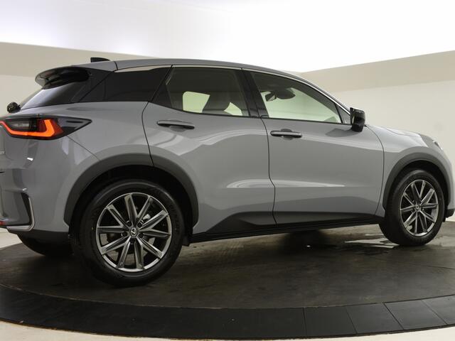 Lexus LBX Elegant | Leder interieur | Electr. Achterklep | Parkeersensoren