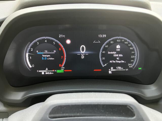 Lexus LBX Elegant 2WD | Techpack |