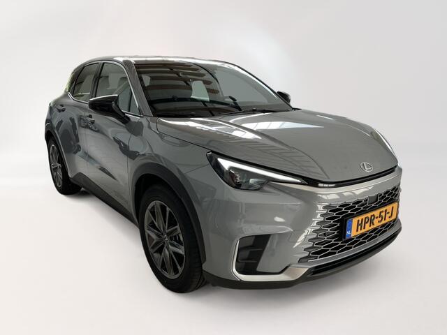 Lexus LBX Elegant 2WD + Techpack