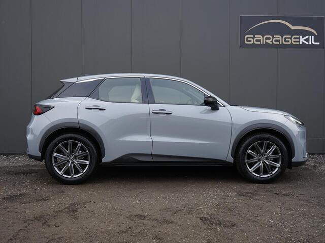 Lexus LBX Cool 2WD Dealeronderh. / Tech Pack / Lederen Bekleding / Digitaal display / Elektr. Achterklep / Stoelverwarming / Keyless / Led / Camera