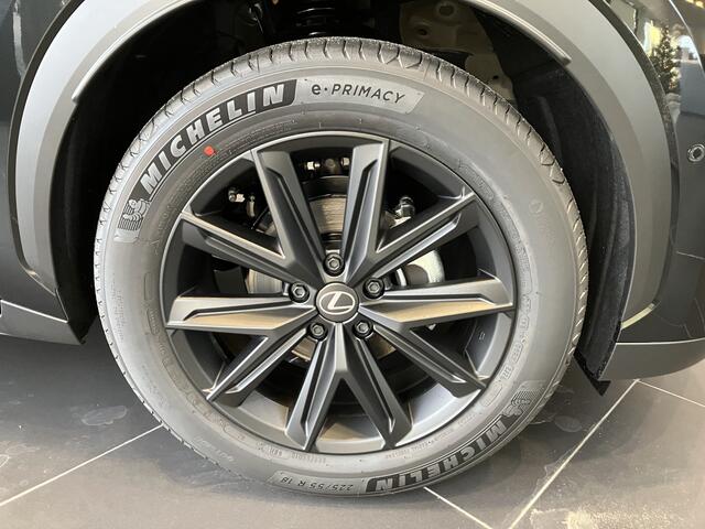 Lexus LBX 35th Edition | Advance Pack | Mark Levinson | HUD | 360 camera | Uit voorraad leverbaar |