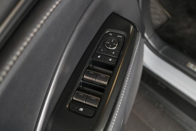 Lexus LBX Relax AWD Advance Pack | Mark Levinson | 360 Camera | HUD |