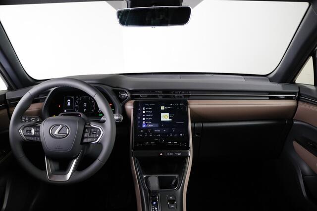 Lexus LBX Elegant 2WD