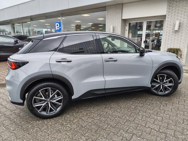 Lexus LBX 1.5 Emotion Bi-Tone | Tech pakket | Leer | El. Achterklep | Sens