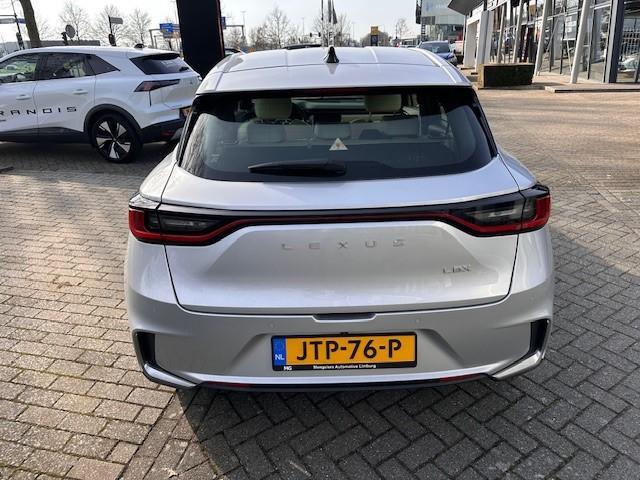 Lexus LBX Elegant 2WD Tech Pack