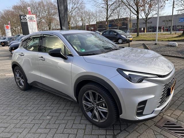 Lexus LBX Elegant 2WD Tech Pack