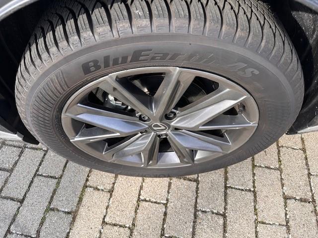 Lexus LBX Elegant 2WD Tech Pack