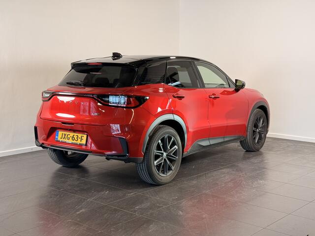 Lexus LBX 35th Edition | Advanced Pack | Dark Rose Semi - Aniline leder, zwart |