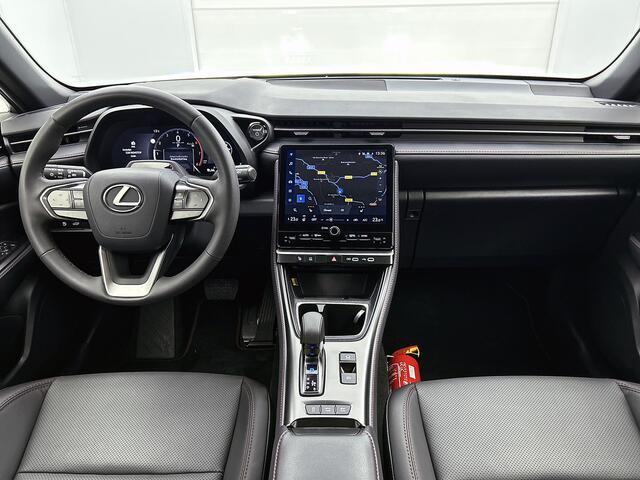 Lexus LBX Elegant 2WD | Advanced Pack | Geperforeerd Synthetisch Leder | Lexus Link + |