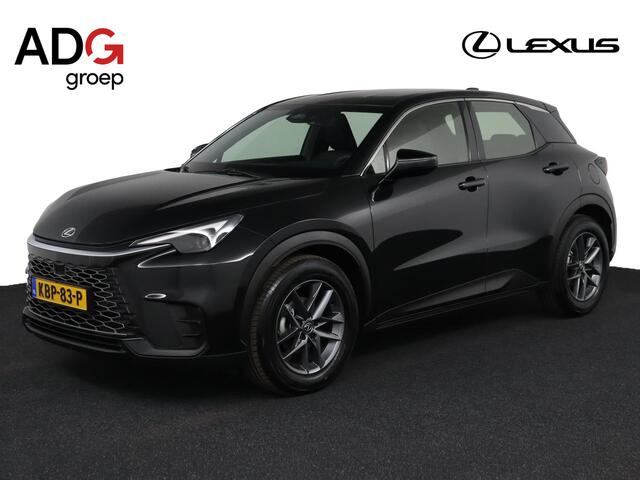 Lexus LBX Elegant 2WD | Apple Carplay/Android Auto | Parkeersensoren | Stoel/Stuurverwarming | Parkeercamera |