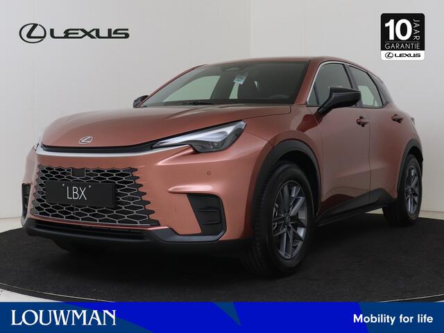 Lexus LBX 2WD | Stoelverwarming | Parkeersensoren | Apple Carplay & Android Auto |