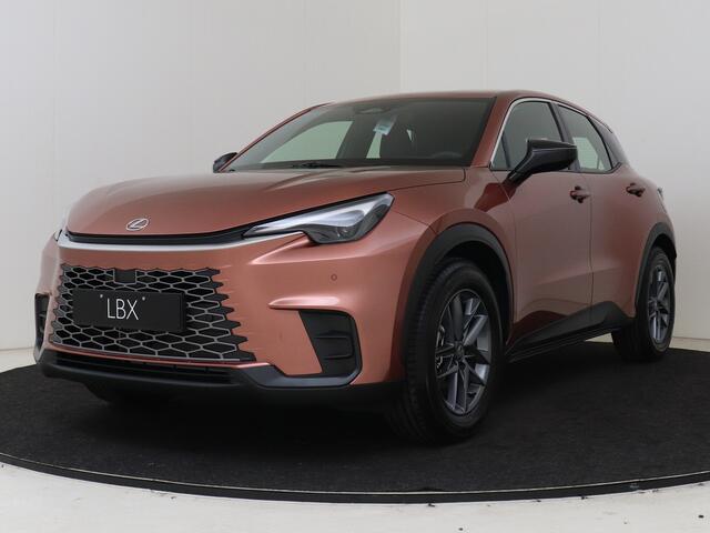 Lexus LBX 2WD | Stoelverwarming | Parkeersensoren | Apple Carplay & Android Auto |